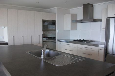 Photo of property in 12/72e Devonport Road, Tauranga, 3110