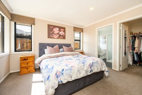 Photo of property in 7 Medallion Court, Kelvin Grove, Palmerston North, 4414