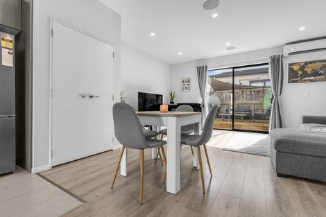 Photo of property in 12 Goodfellow Lane, Flat Bush, Auckland, 2019