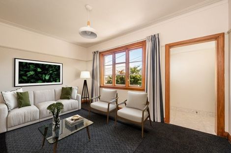 Photo of property in Ionian Flats, 123-125 Brougham Street, Mount Victoria, Wellington, 6011