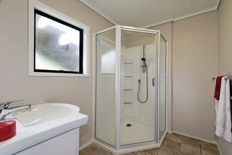 Photo of property in 172 Wiseley Road, West Harbour, Auckland, 0618