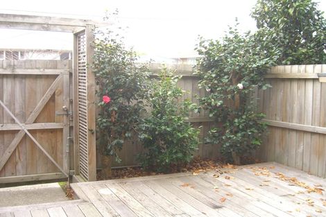 Photo of property in 32 Harrow Street, Phillipstown, Christchurch, 8011