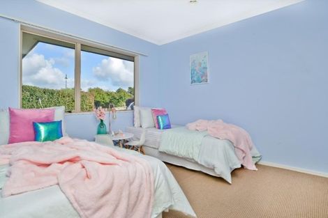 Photo of property in 10 Mangakoea Place, St Andrews, Hamilton, 3200