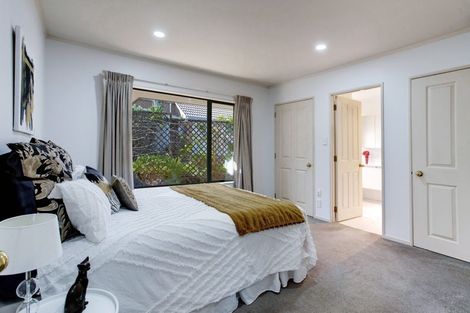 Photo of property in 15 Stratford Road, Manurewa, Auckland, 2105