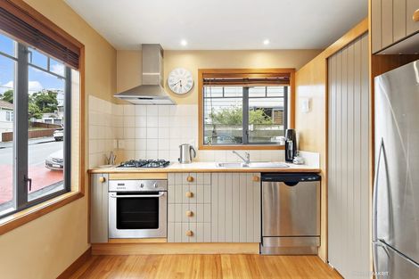 Photo of property in 1 William Street, Hataitai, Wellington, 6021