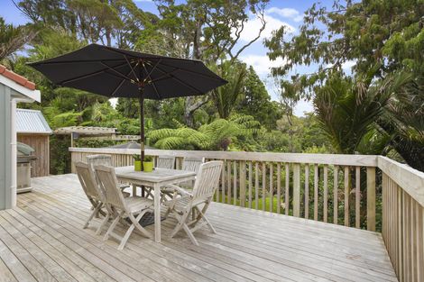 Photo of property in 50 Turanga Road, Henderson Valley, Auckland, 0612