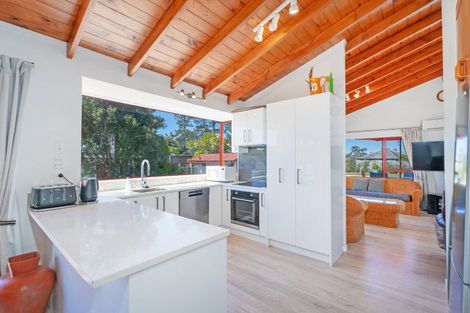 Photo of property in 10 Parsons Dell, Pauanui, Hikuai, 3579