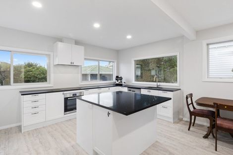 Photo of property in 155 Queen Street, Pukekohe, 2120