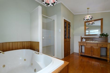 Photo of property in 47 Waikite Road, Welcome Bay, Tauranga, 3112