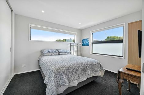 Photo of property in 244 Devon Street West, New Plymouth, 4310