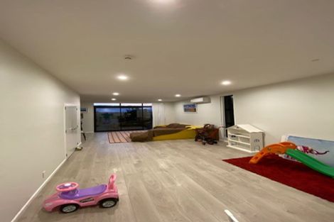 Photo of property in 15 Battalion Drive, Papakura, 2110