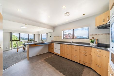 Photo of property in 7 King Charles Drive, Kingsley Heights, Upper Hutt, 5018