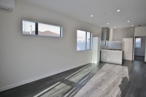 Photo of property in 8/3 Abbotleigh Avenue, Te Atatu Peninsula, Auckland, 0610