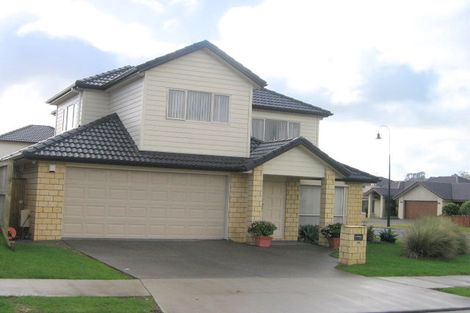 Photo of property in 26 Walter Haddrell Crescent, Flat Bush, Auckland, 2016