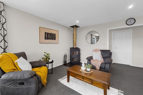 Photo of property in 10 Kelburn Place, Tinwald, Ashburton, 7700