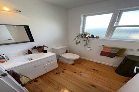 Photo of property in 1/89 Grafton Road, Roseneath, Wellington, 6011