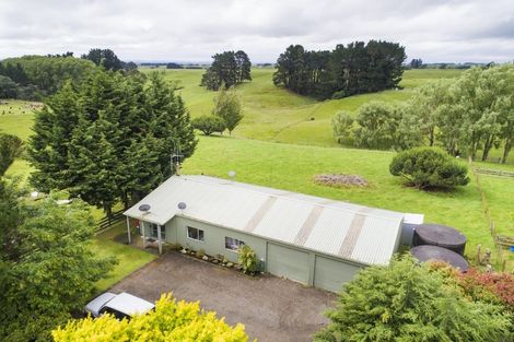 Photo of property in 865 Reid Line East, Bunnythorpe, Palmerston North, 4481