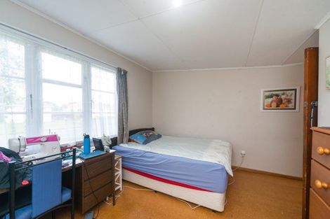 Photo of property in 33 Andrew Avenue, Roslyn, Palmerston North, 4414