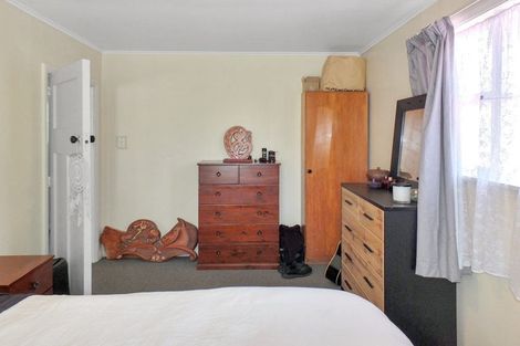 Photo of property in 10 Easton Street, Foxton, 4814