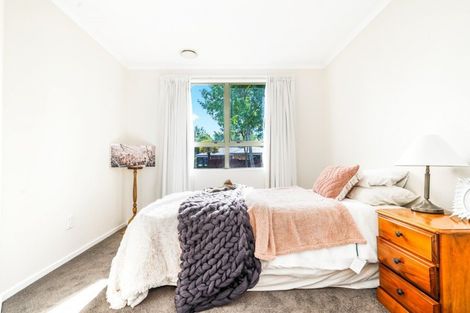 Photo of property in 11 Bouverie Crescent, Flagstaff, Hamilton, 3210