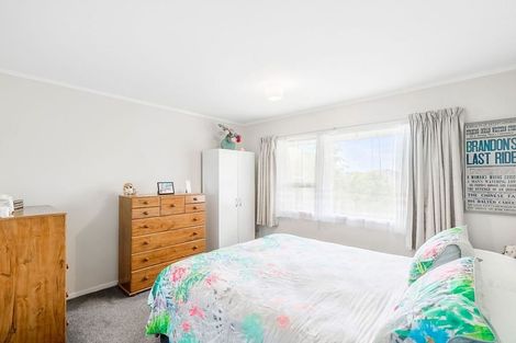 Photo of property in 3/38 Kirrie Avenue, Te Atatu South, Auckland, 0610