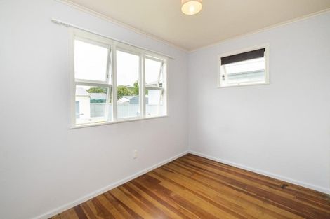 Photo of property in 581 Main North Road, Bay View, Napier, 4104