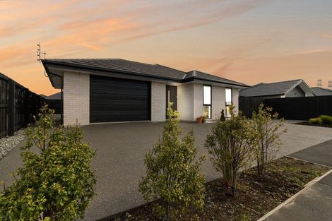 Photo of property in 26 Rannoch Drive, Yaldhurst, Christchurch, 8042