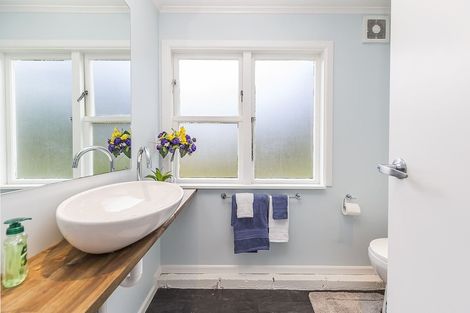 Photo of property in 84 Chester Road, Tawa, Wellington, 5028