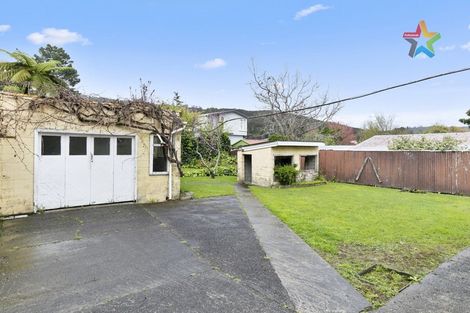 Photo of property in 18 Lowry Crescent, Stokes Valley, Lower Hutt, 5019