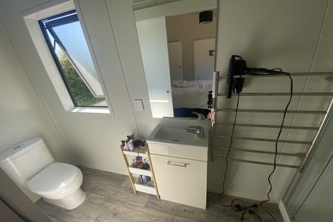 Photo of property in 18a Norana Road, Maoribank, Upper Hutt, 5018