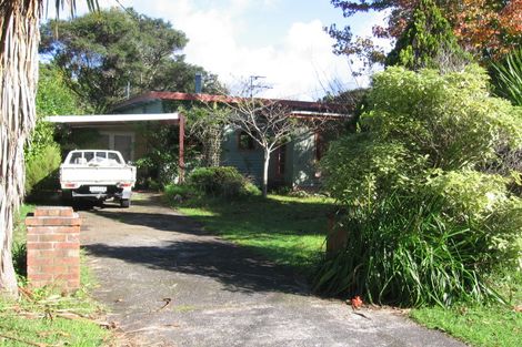 Photo of property in 37 Victory Road, Laingholm, Auckland, 0604