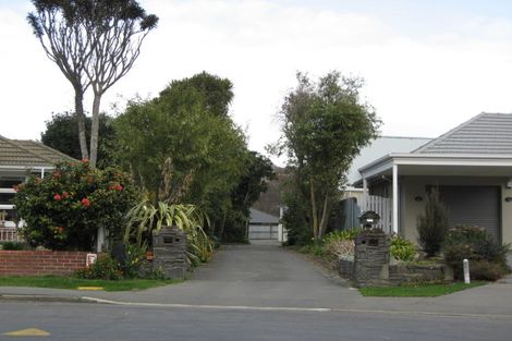 Photo of property in 11B Nutfield Lane Cashmere Christchurch City