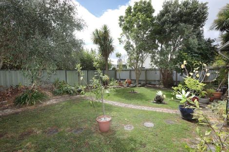 Photo of property in 40 Bond Street, Marton, 4710