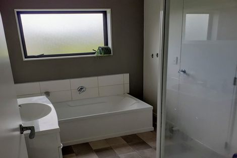 Photo of property in 11 Brigitte View, Snells Beach, 0920