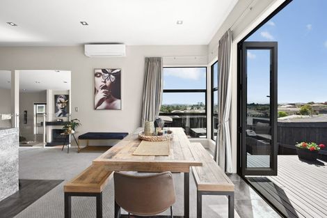 Photo of property in 8 Bishopsworth Way, Huntington, Hamilton, 3210