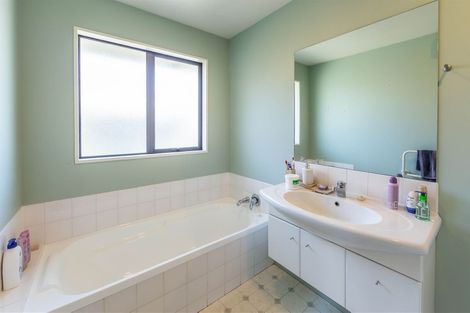 Photo of property in 31 Kaniere Avenue, Hei Hei, Christchurch, 8042