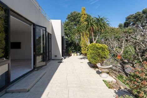 Photo of property in 65 Nevay Road, Miramar, Wellington, 6022