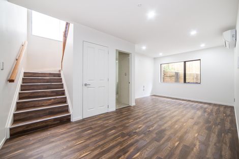 Photo of property in 3b De Val Drive, Titirangi, Auckland, 0604