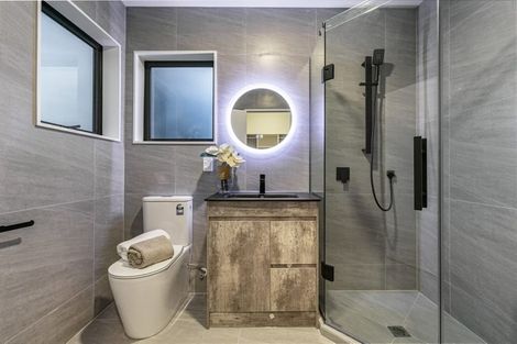 Photo of property in 185a Browns Bay Road, Browns Bay, Auckland, 0630