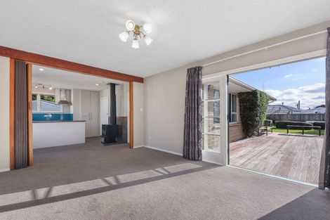 Photo of property in 15 Ebony Street, Bishopdale, Christchurch, 8053