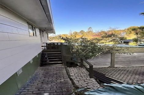 Photo of property in 11a De Val Drive, Titirangi, Auckland, 0604