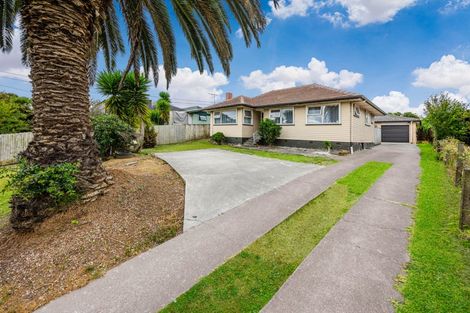Photo of property in 12 Clutha Crescent, Clover Park, Auckland, 2023