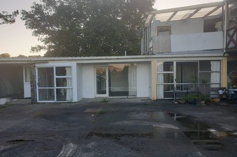 Photo of property in 40 West Coast Road, Glen Eden, Auckland, 0602