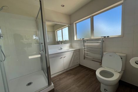 Photo of property in 36a Crichton Terrace, Hauraki, Auckland, 0622