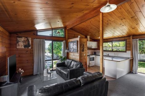 Photo of property in 375 Welcome Bay Road, Welcome Bay, Tauranga, 3112