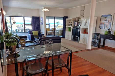 Photo of property in 399 Marine Parade, Napier South, Napier, 4110