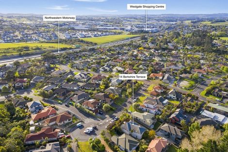 Photo of property in 14 Berkshire Terrace, Massey, Auckland, 0614