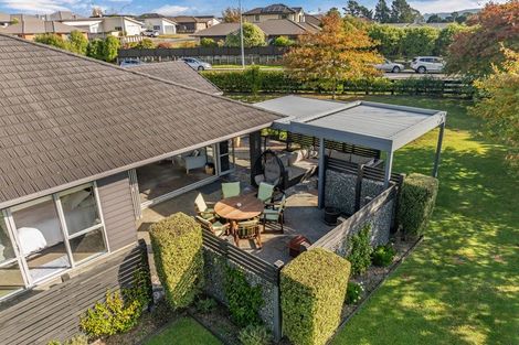 Photo of property in 140 Norana Road, Timberlea, Upper Hutt, 5018