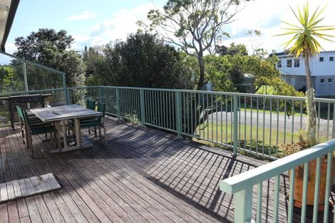 Photo of property in 20 Hardy Place, Cooks Beach, Whitianga, 3591