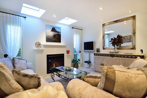 Photo of property in 1/85 Kowhai Road, Mairangi Bay, Auckland, 0630